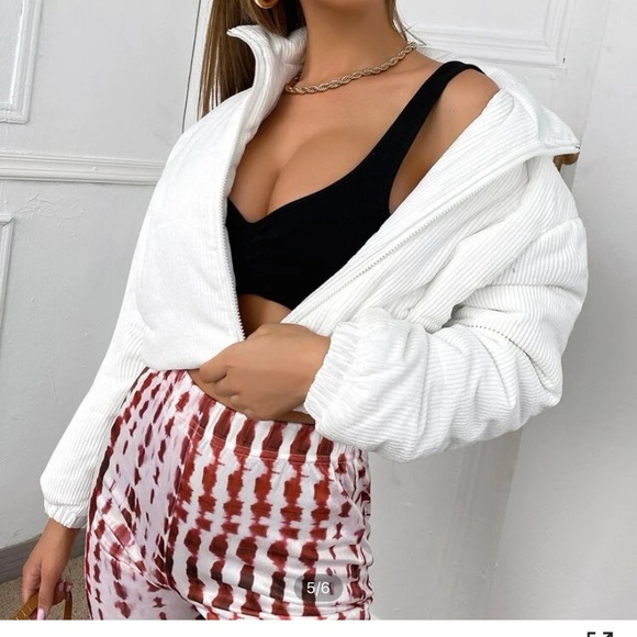 White puffer jacket - Picture 4 of 4